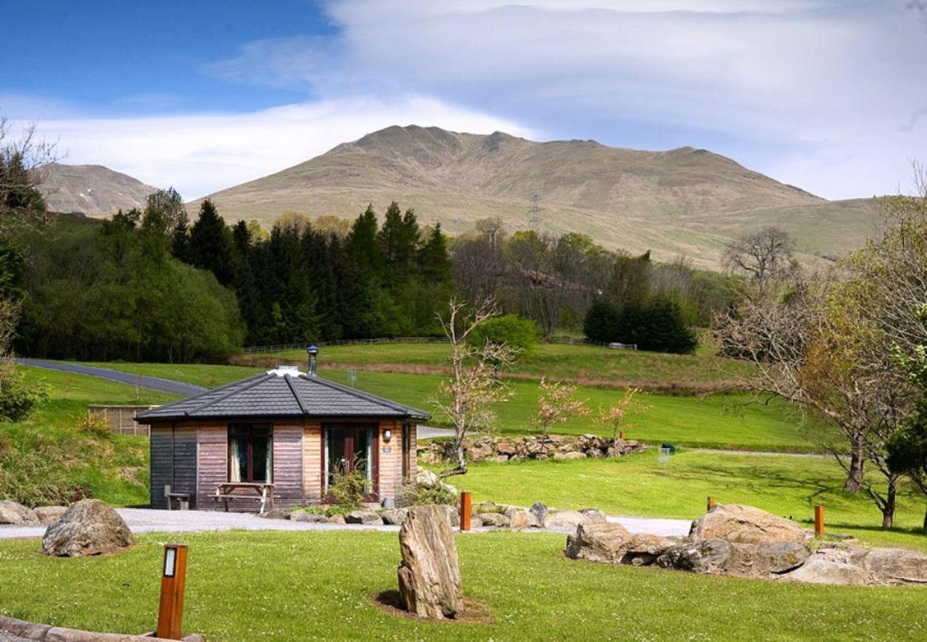 Loch Tay Highland Lodges And Glamping Park Morenish Extérieur photo